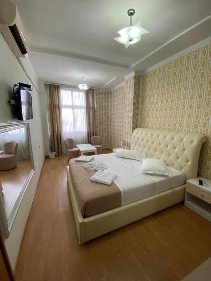 Hotel Arberia Tirana Exterior foto